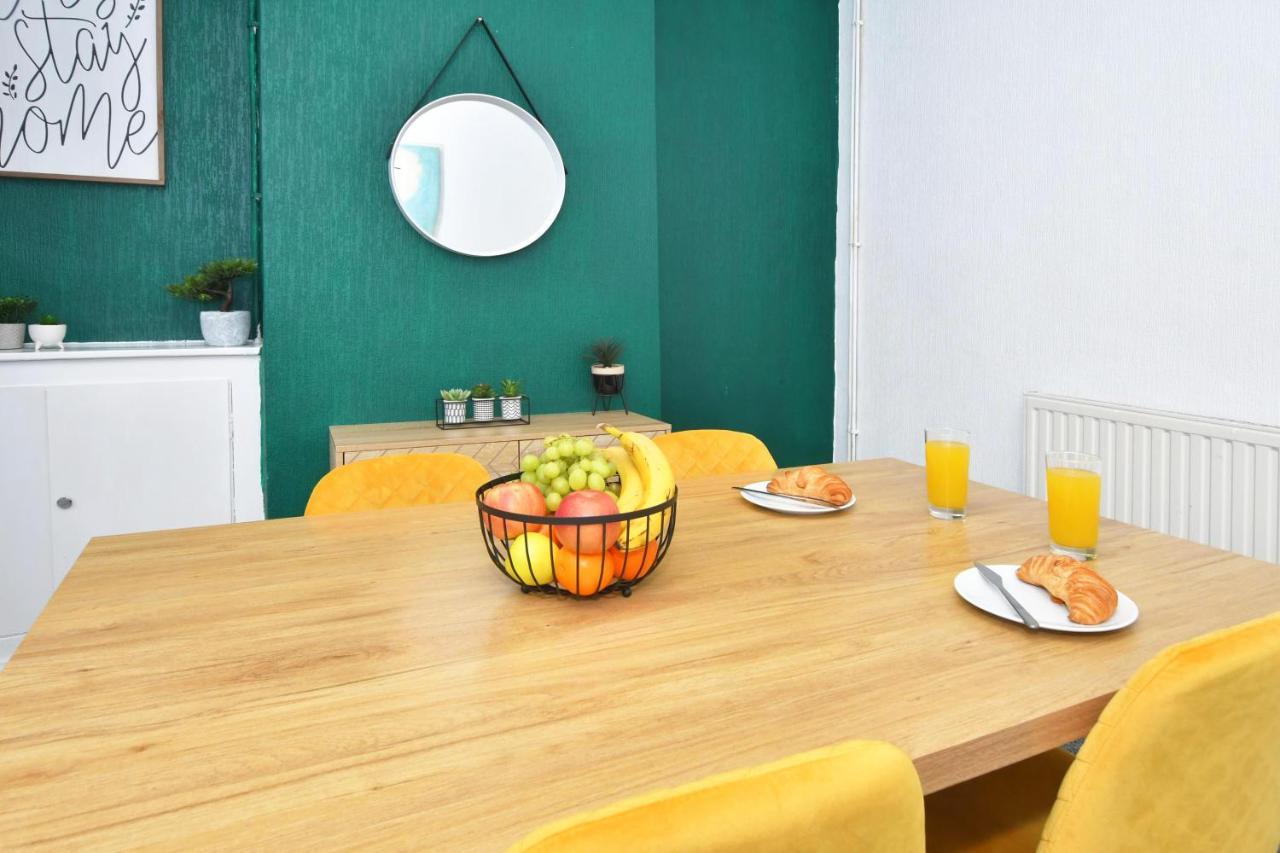 The Yellow Door By Avenew Management Serviced