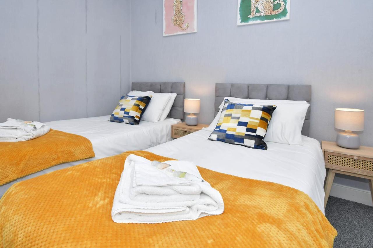 The Yellow Door By Avenew Management Serviced Apartment *