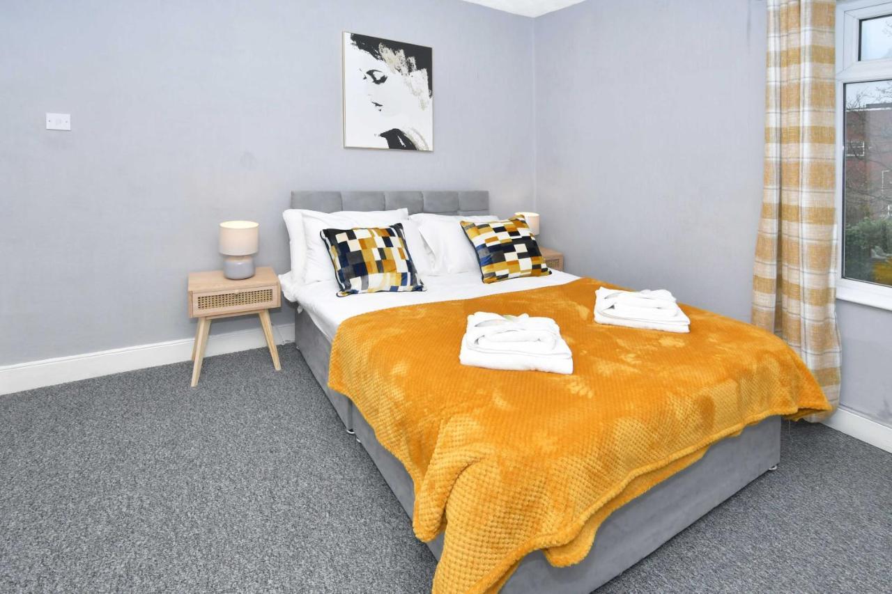 Apartment The Yellow Door By Avenew Management Serviced Stoke-on-Trent